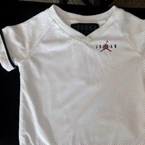 Boys Jordan Shorts/top set (jersey material) - 12 mos. Excellent condition.